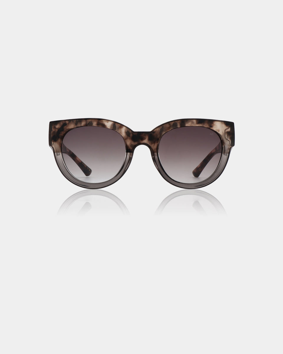 Lilly Sunglasses in Coquina from A. Kjaerbede – MooShoes display picture 3