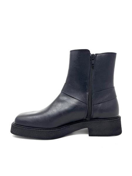 Novacas Aliyah Moto Boot in Black from Novacas – MooShoes