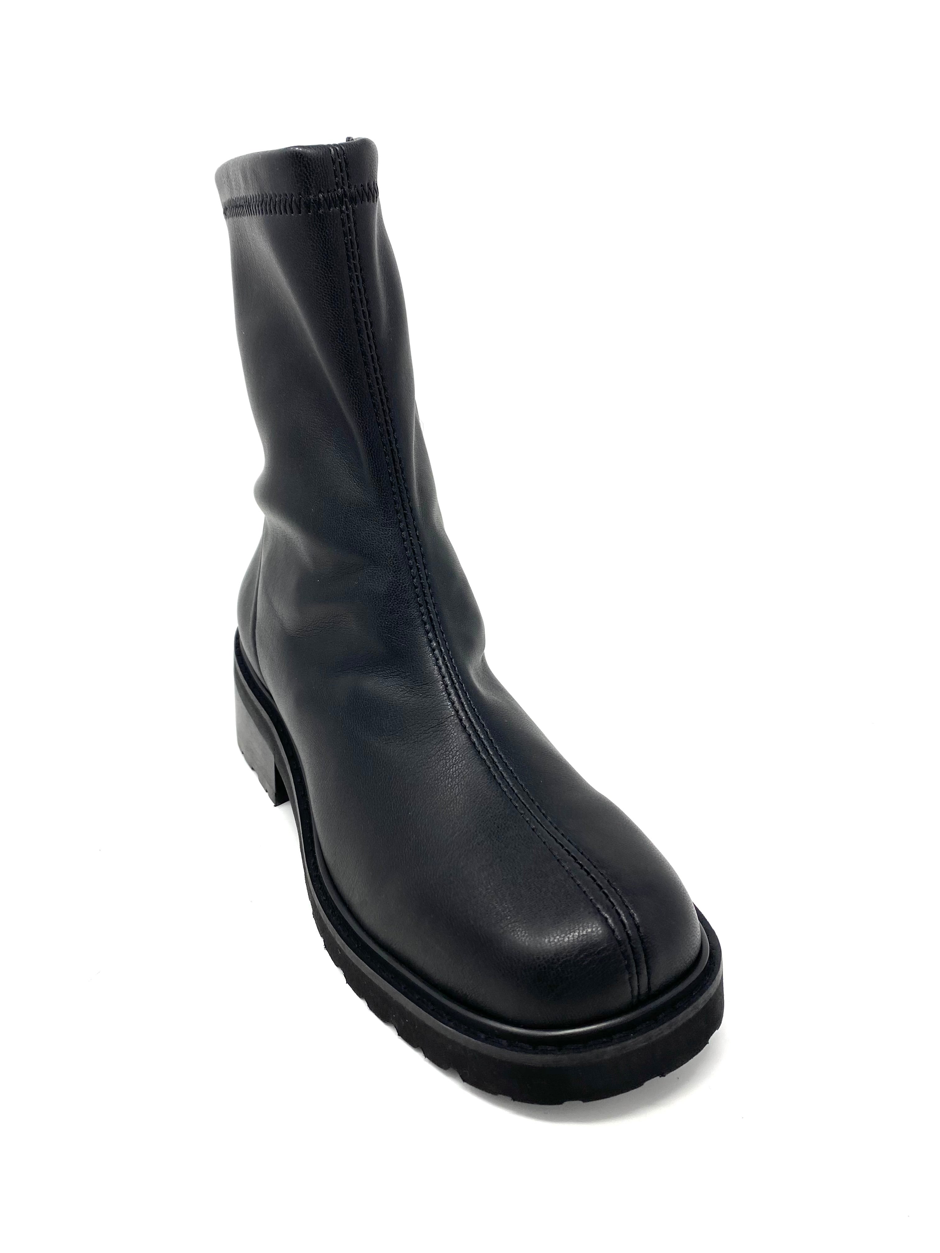 Andrew Chukka Boot in Black from Novacas Shoes. Kayla Boot in Black from Novacas – MooShoes main image 3