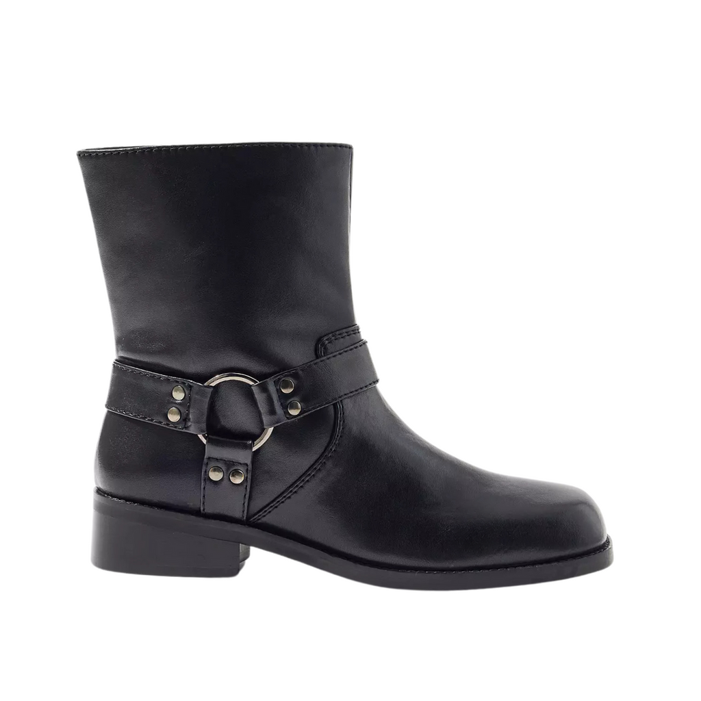 Rise Up Boot in Black from BC Footwear