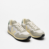 SDU Alveomesh in Light Grey Butter from Veja