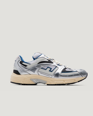 Wairoa Sneaker in Silver from Flamingos Life