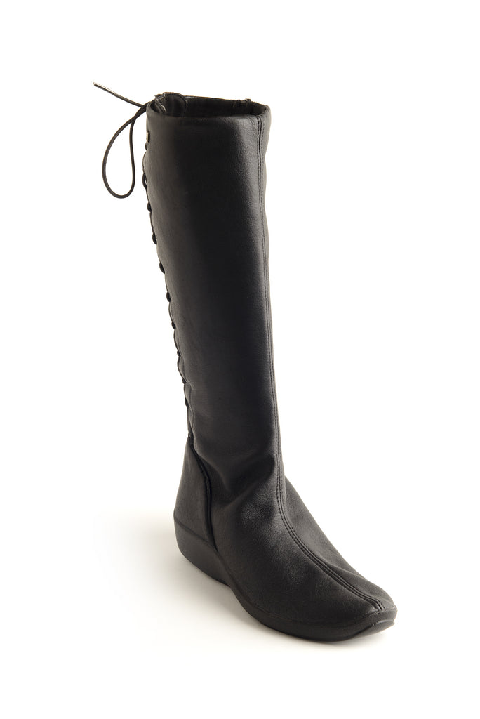 L31D Boot in Black from Arcopedico