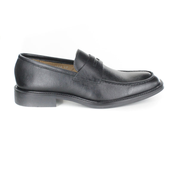 Novacas Cory Loafer in Black from Novacas – MooShoes