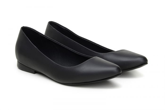 Diana Flats in Black Matte from Ahimsa MooShoes Diana Flats in Black Matte from Ahimsa MooShoes